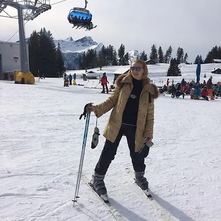 Apartament Switzerland *